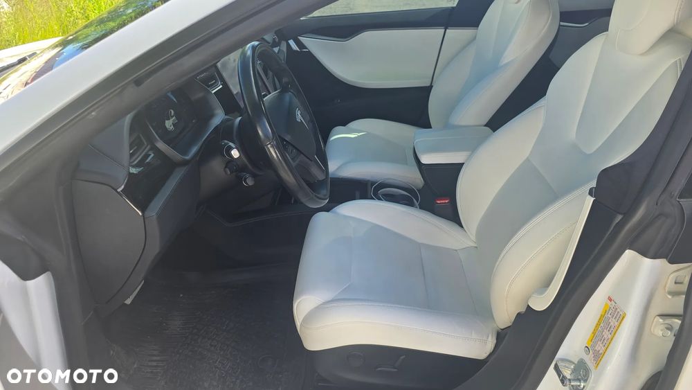 Tesla Model S Performance - 8