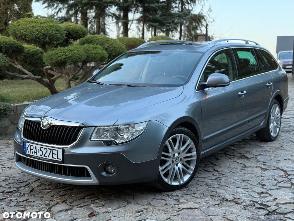 Skoda Superb 2.0 TDI 4x4 DSG Exclusive - 10