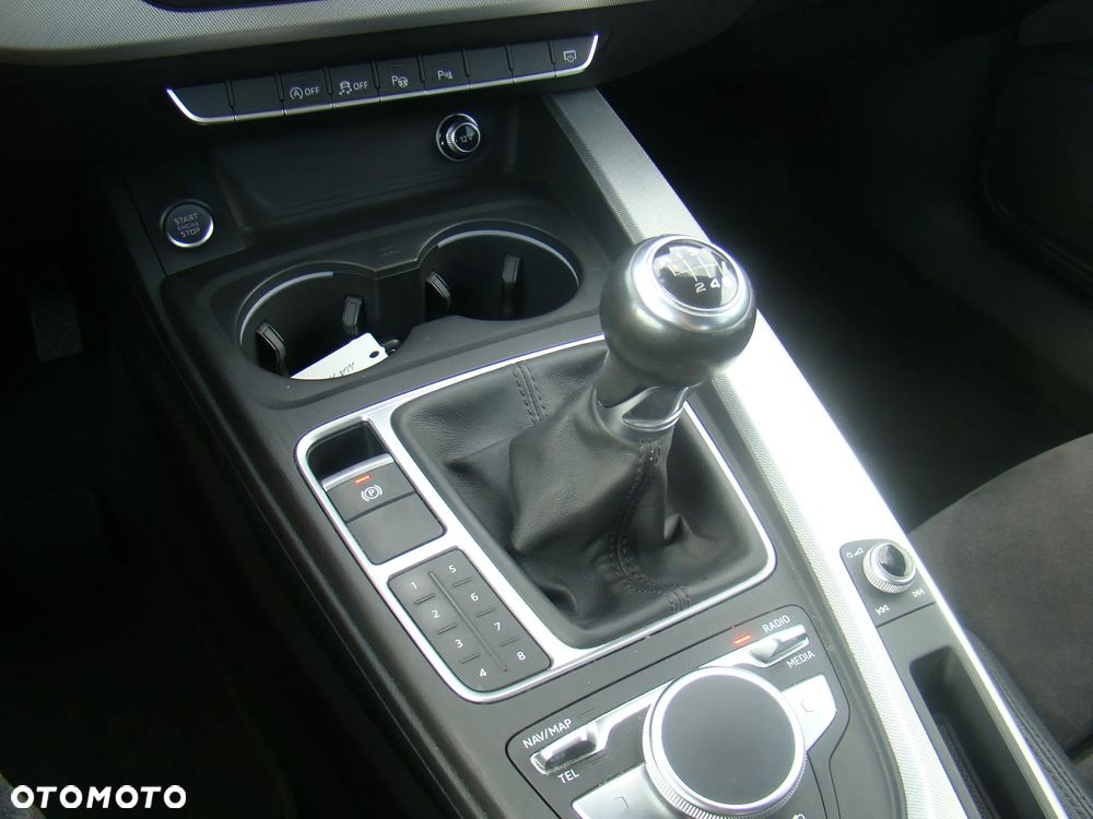 Audi A4 Avant 2.0 TDI sport - 28