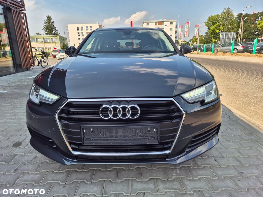 Audi A4 Avant 2.0 TDI ultra S tronic - 8
