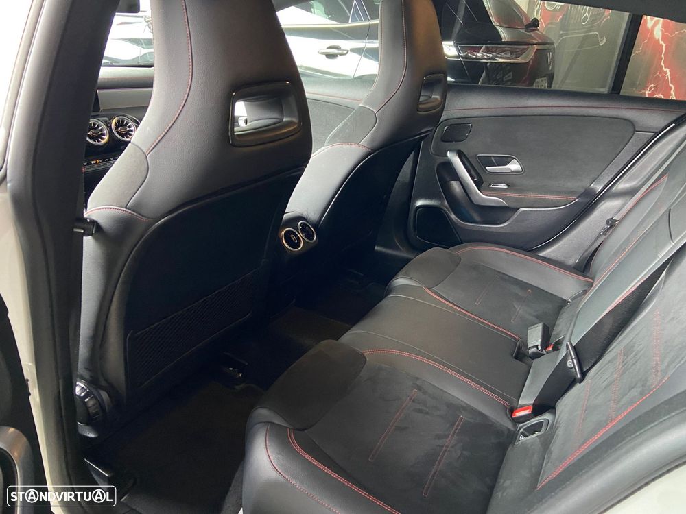 Mercedes-Benz CLA 180 d Shooting Brake 8G-DCT AMG Line - 45