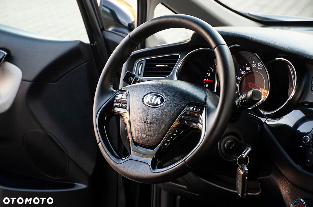 Kia Ceed 1.6 CRDi 128 ISG Dream Team Edition - 31