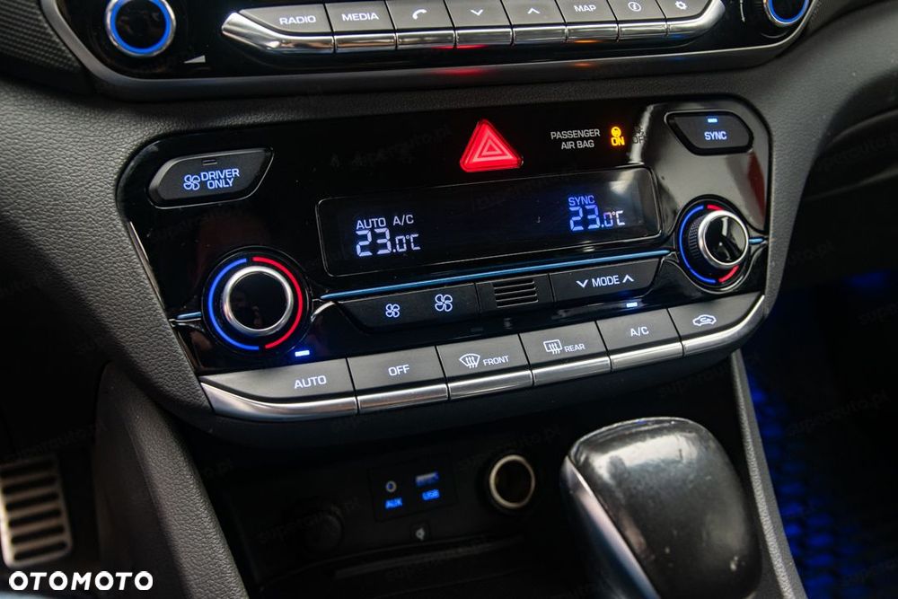 Hyundai IONIQ - 28