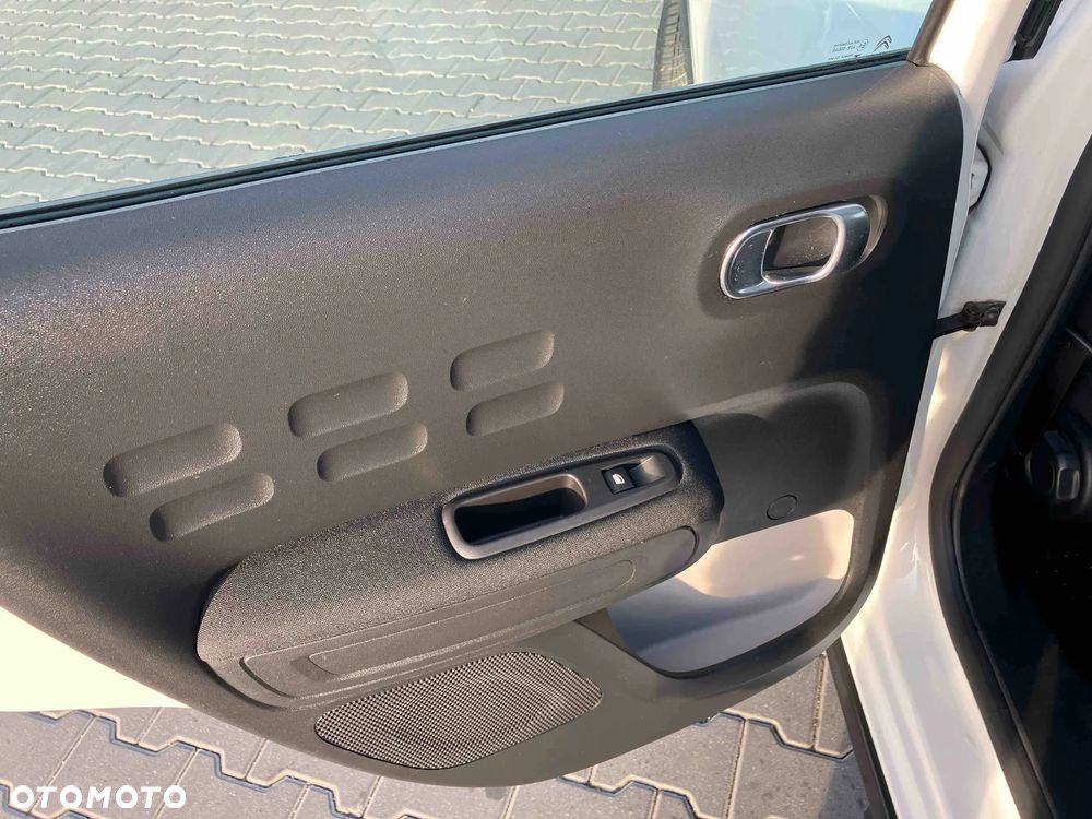 Citroën C3 Pure Tech 82 FEEL - 13