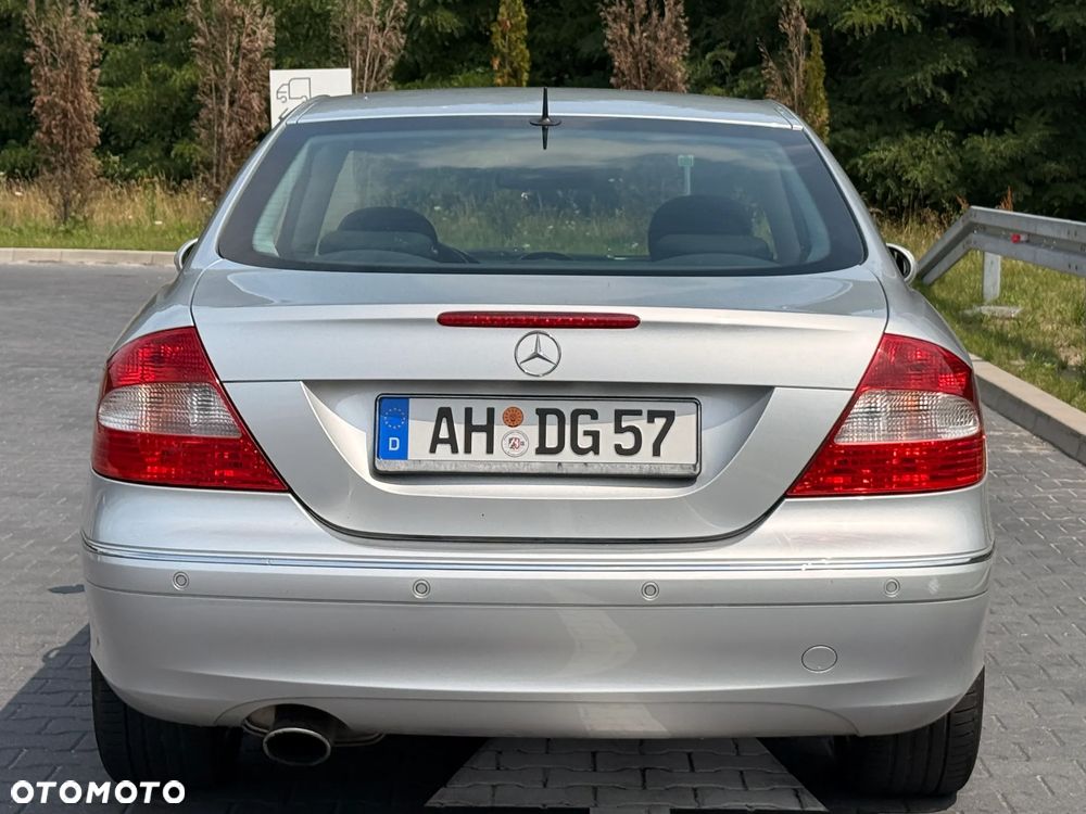 Mercedes-Benz CLK - 9