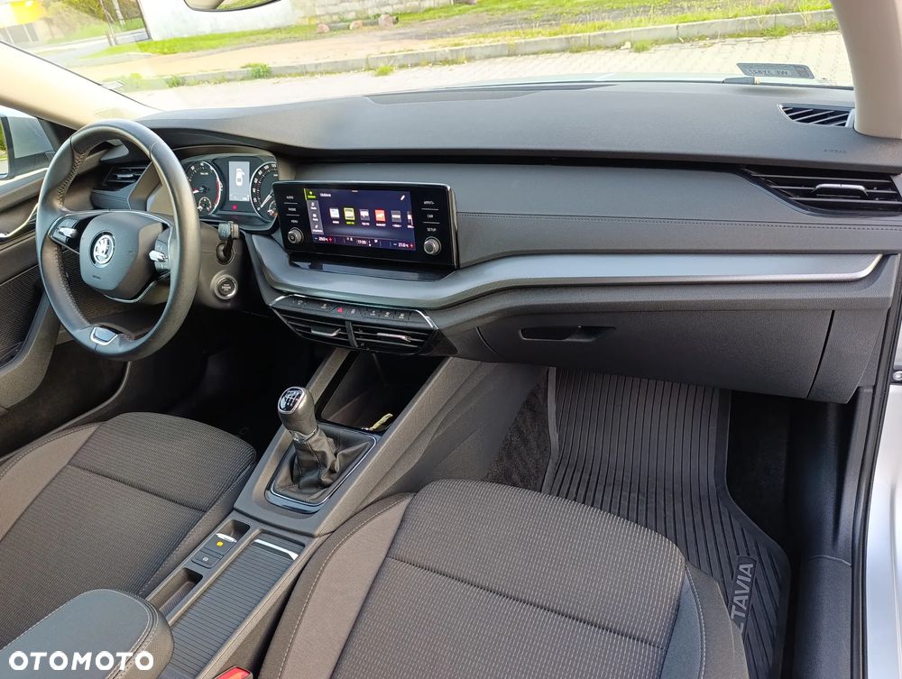 Skoda Octavia 1.5 TSI ACT Ambition - 14