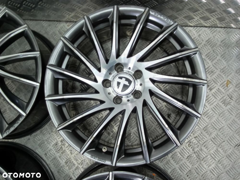 Felgi Tomason TN16 Vw Audi Mercedes Skoda 8Jx18 et35 5x112 - 3