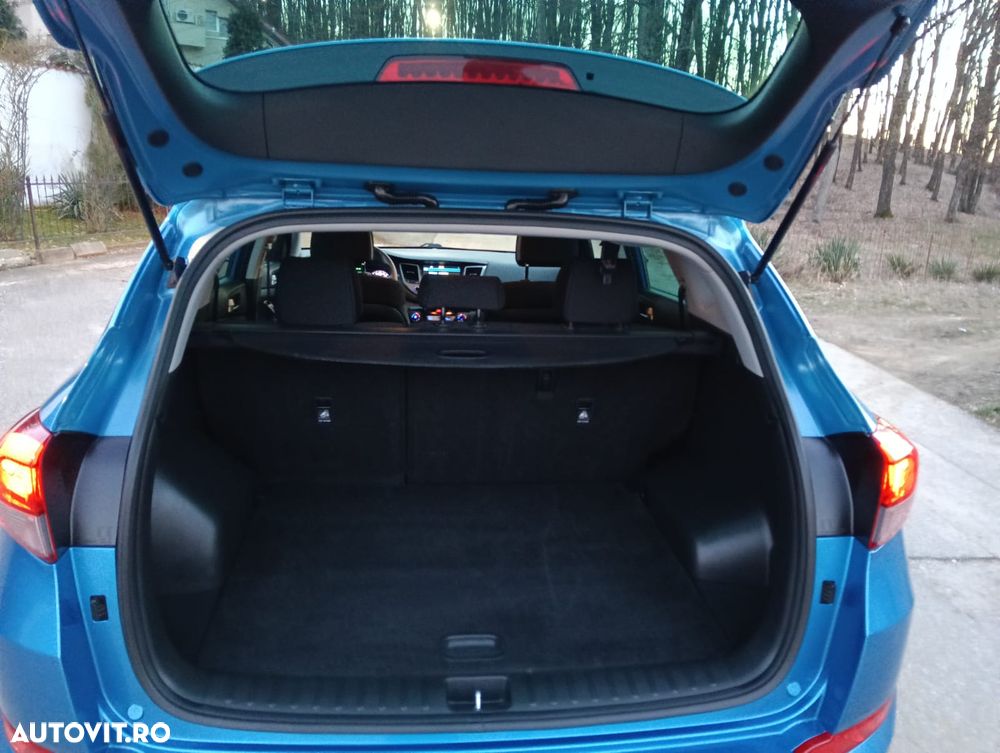 Hyundai Tucson blue 1.7 CRDi 2WD DCT Premium - 27