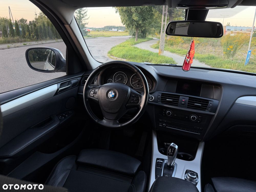 BMW X3 sDrive18d - 15