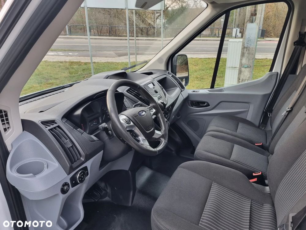 Ford Transit - 8
