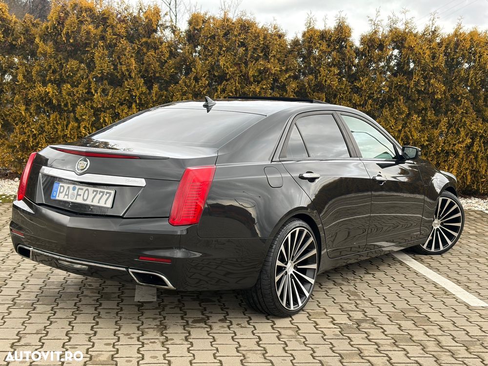 Cadillac CTS - 7