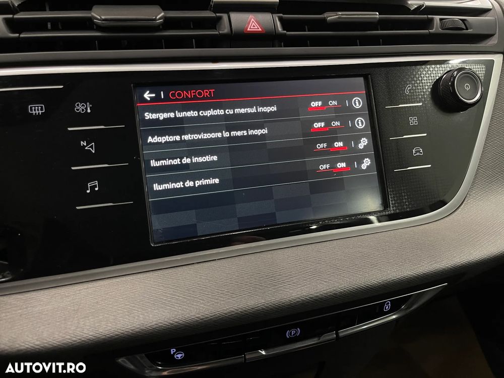 Citroën C4 Grand Space Tourer Spacetourer PureTech 180 Stop&Start EAT8 SHINE - 29