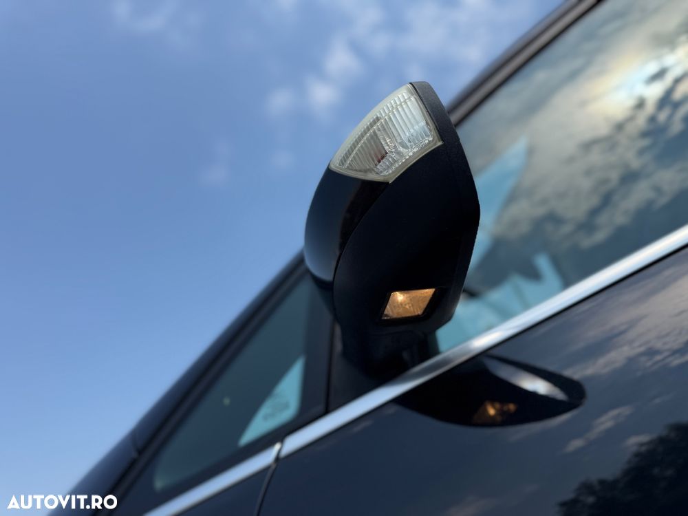 Ford Grand C-Max 2.0 TDCi DPF Powershift Titanium - 13