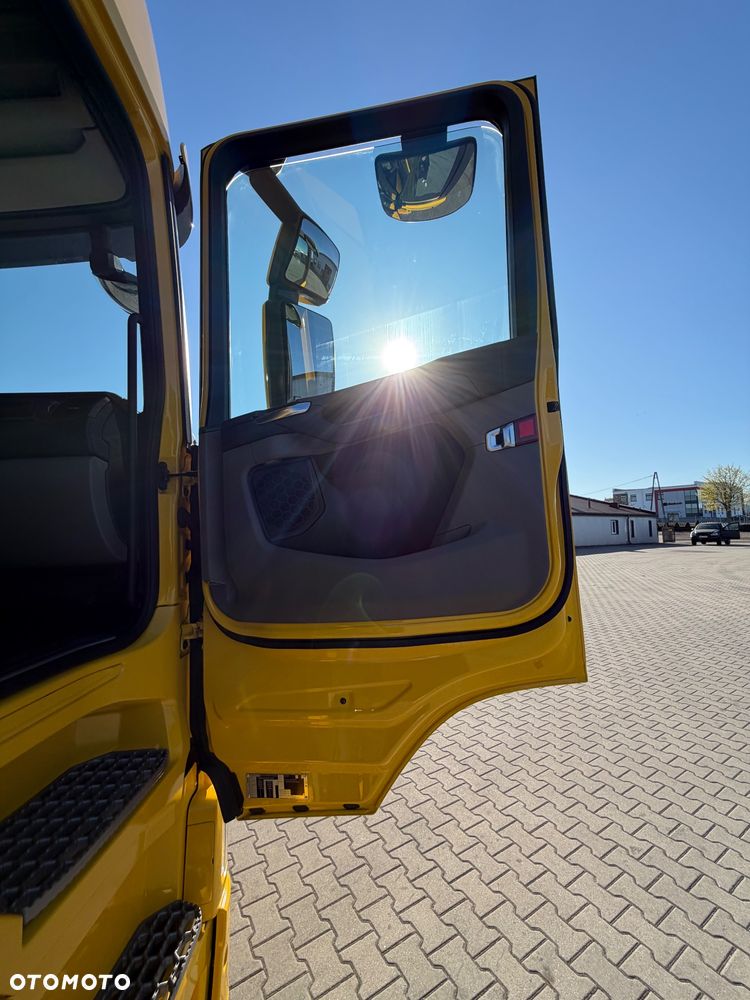Scania mega - 27