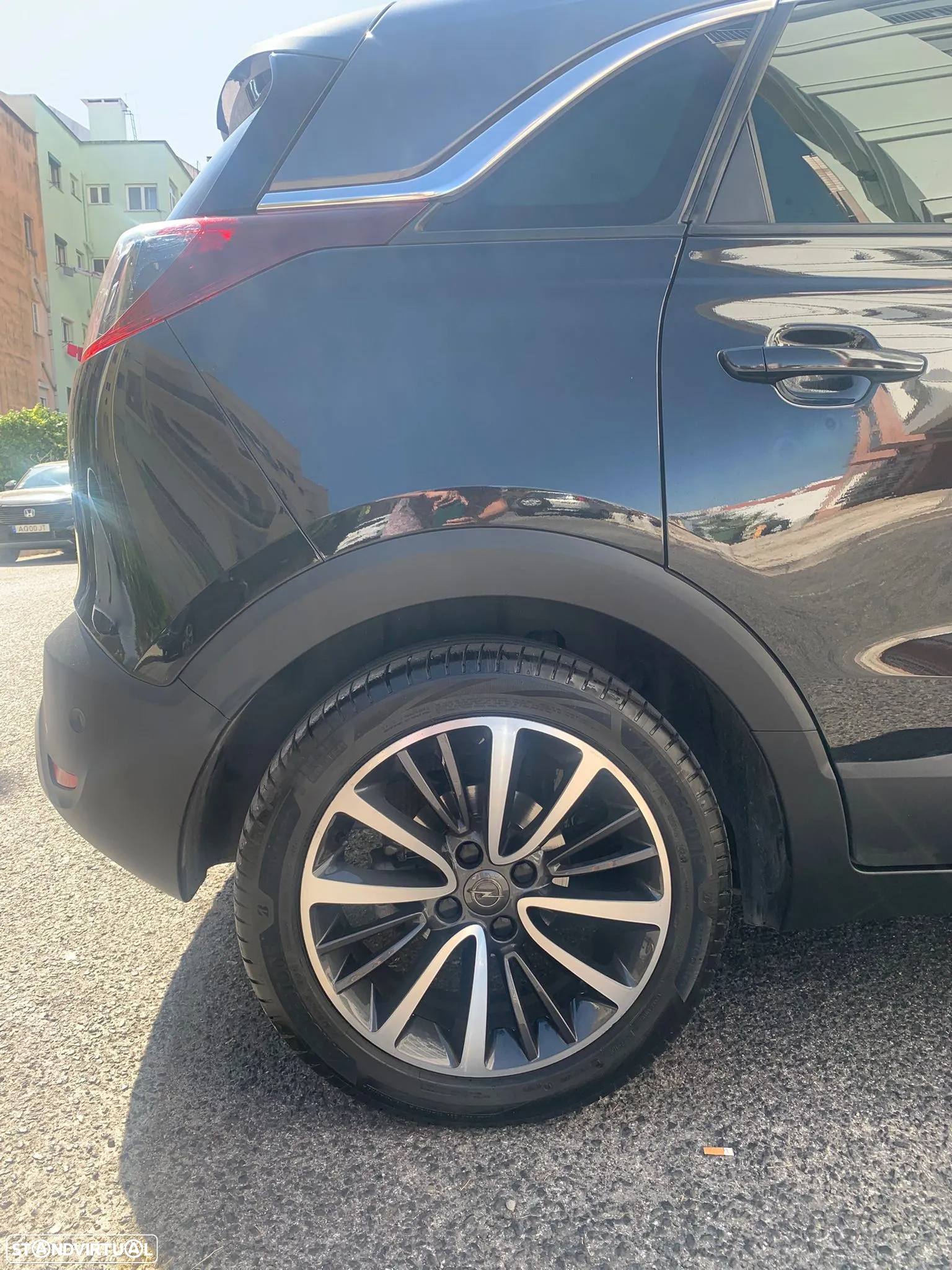 Opel Crossland X - 11