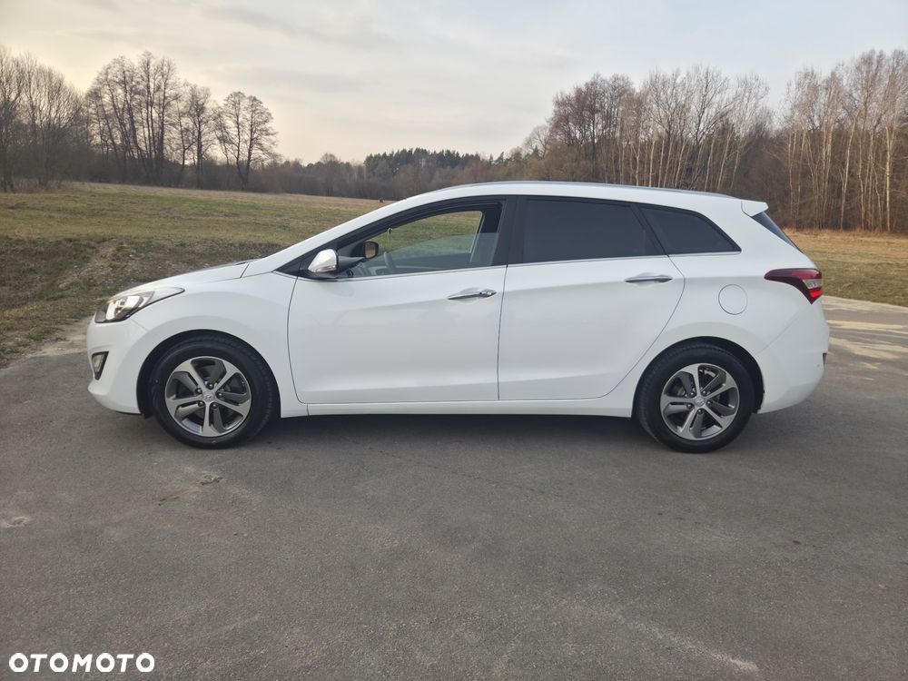 Hyundai i30 1.6 CRDI DCT Premium - 10