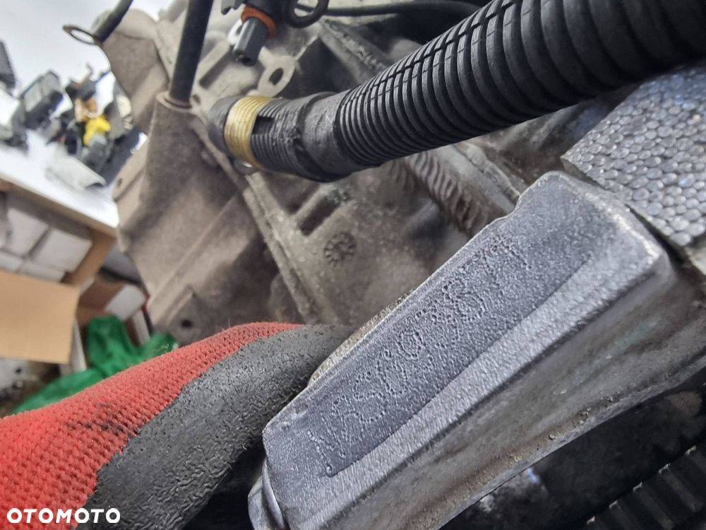 SILNIK SŁUPEK CHEVROLET HHR 2.4 170 - 3