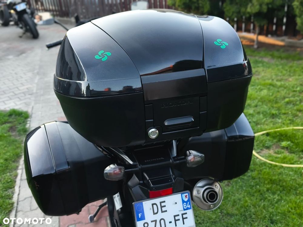 Honda CBF - 27
