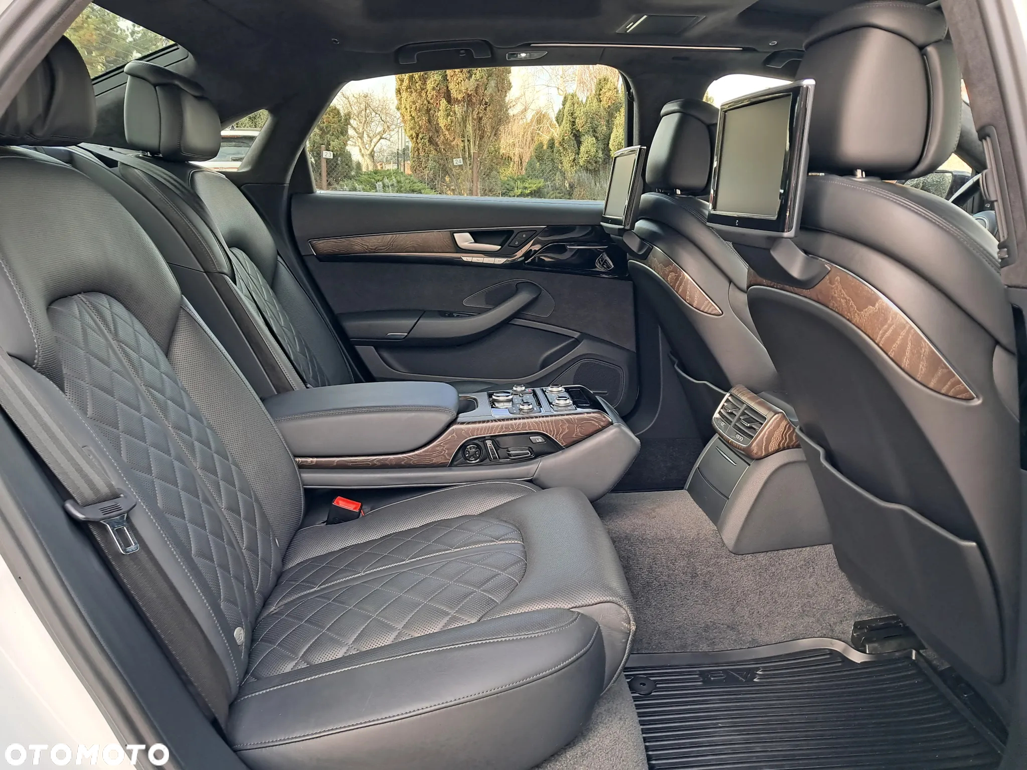 Audi A8 4.0 TFSI L Quattro - 14