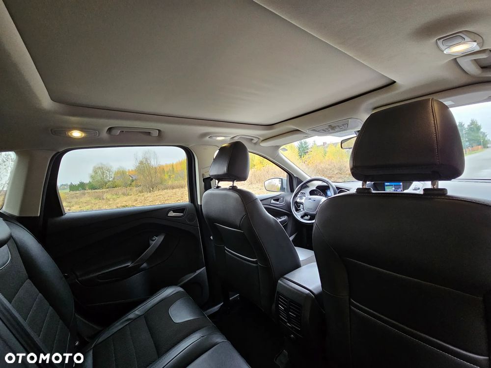 Ford Kuga 2.0 TDCi 4x4 Titanium - 32