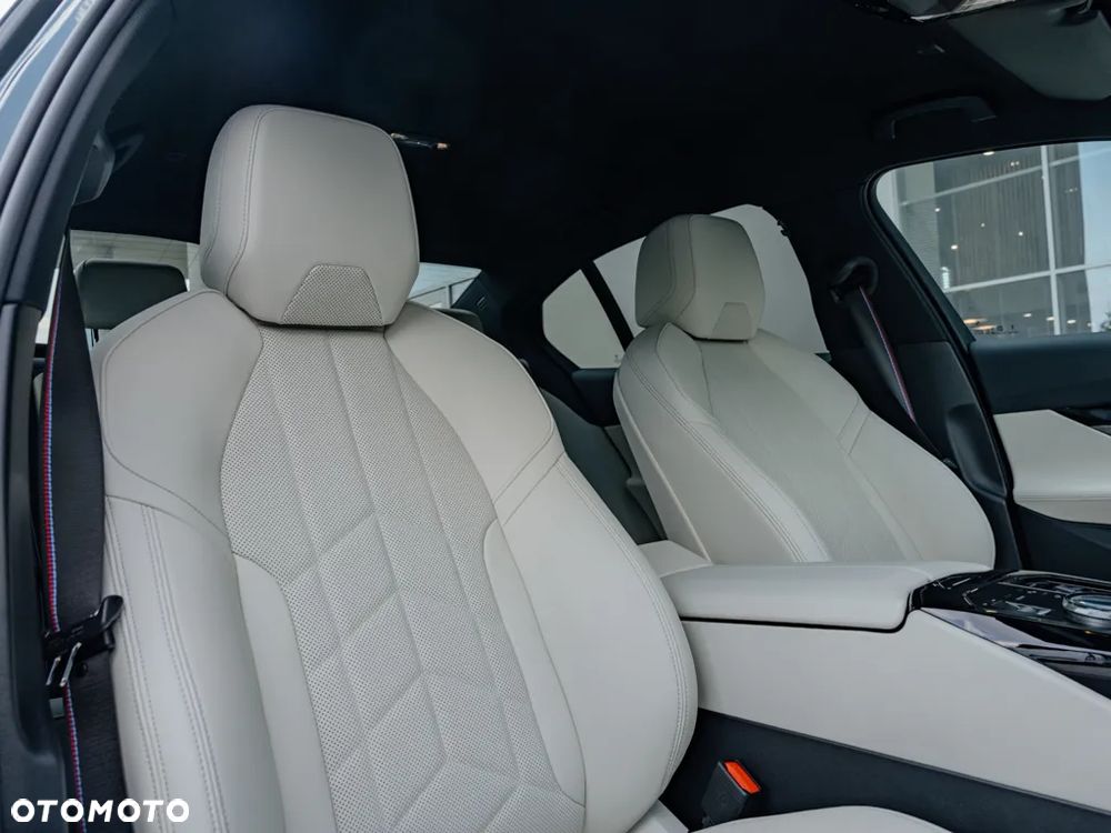 BMW Seria 5 520d xDrive - 15