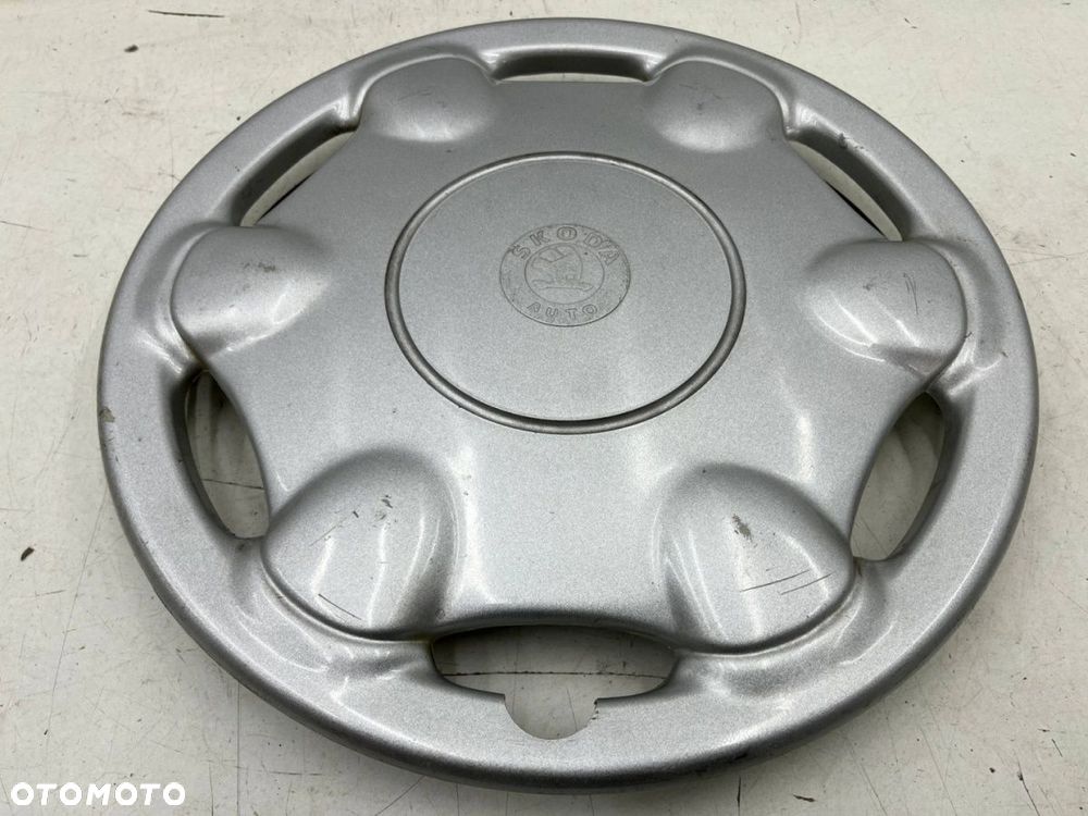 Kołpak Skoda 15 cali r15 jedna sztuka art40415 - 6