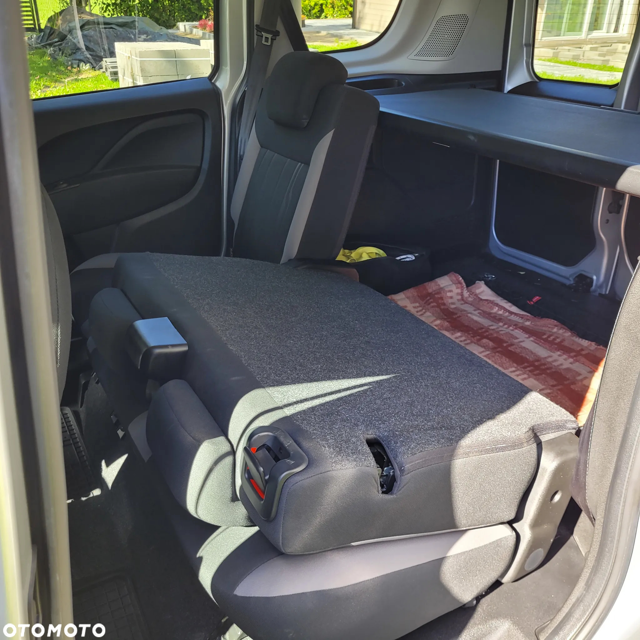 Fiat Doblo Kombi 1.6 MJ Dynamic - 8