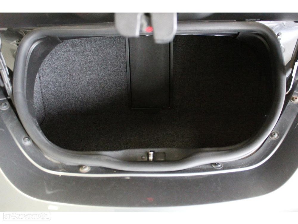 VW New Beetle Cabriolet 1.6 United - 19