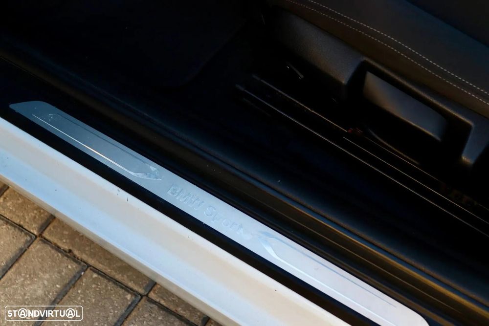 BMW 116 d EfficientDynamics - 12