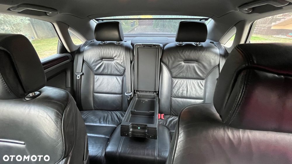 Audi A8 3.7 Quattro - 28