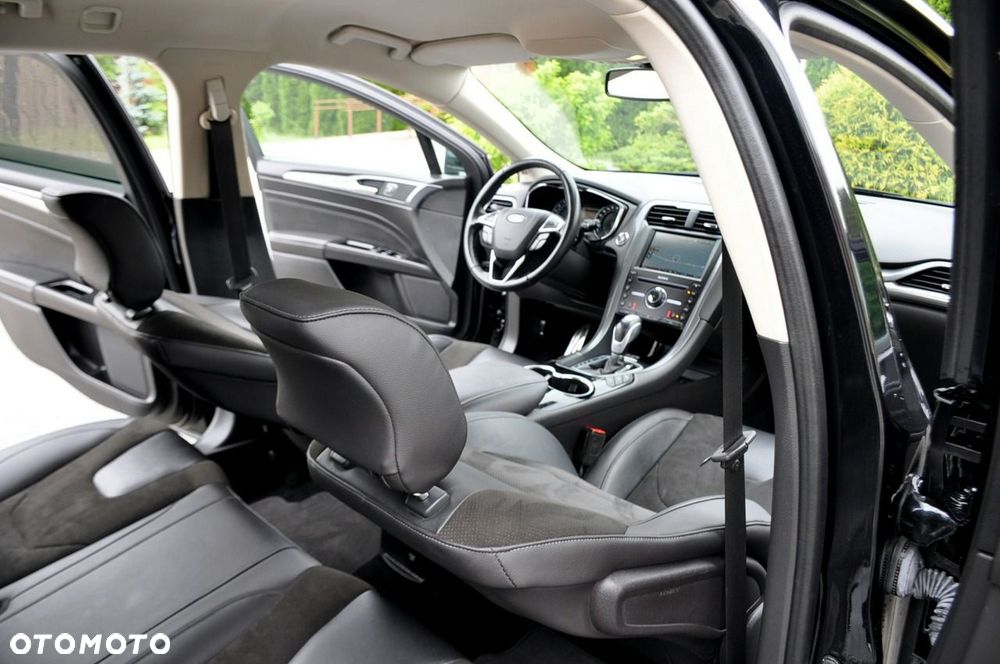 Ford Mondeo - 25