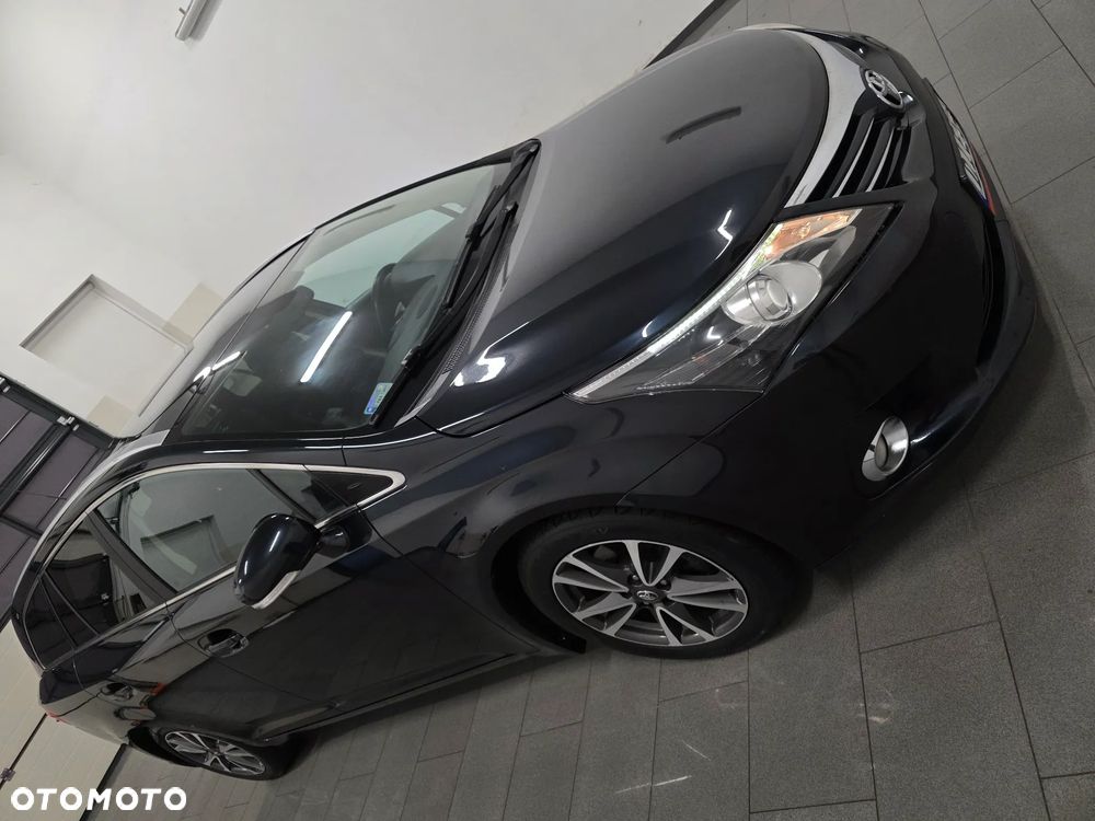 Toyota Avensis 2.0 D-4D Sol Premium - 3