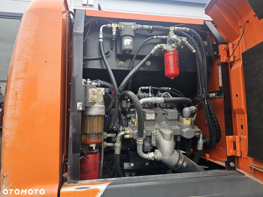 Hitachi ZX170W-3 - 19