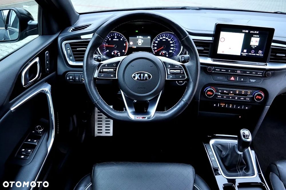 Kia ProCeed 1.6 CRDi GT Line - 27