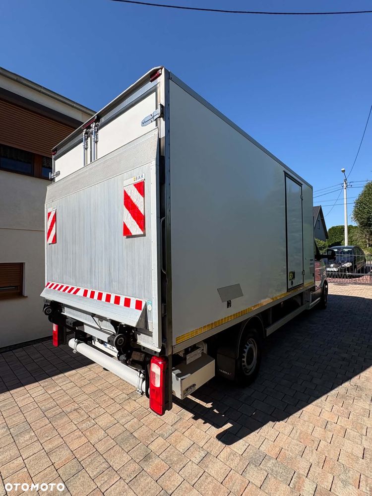 Volkswagen Crafter - 12