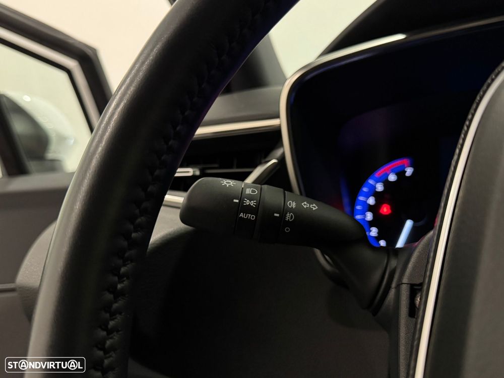 Toyota Corolla 1.8 Hybrid Exclusive - 46