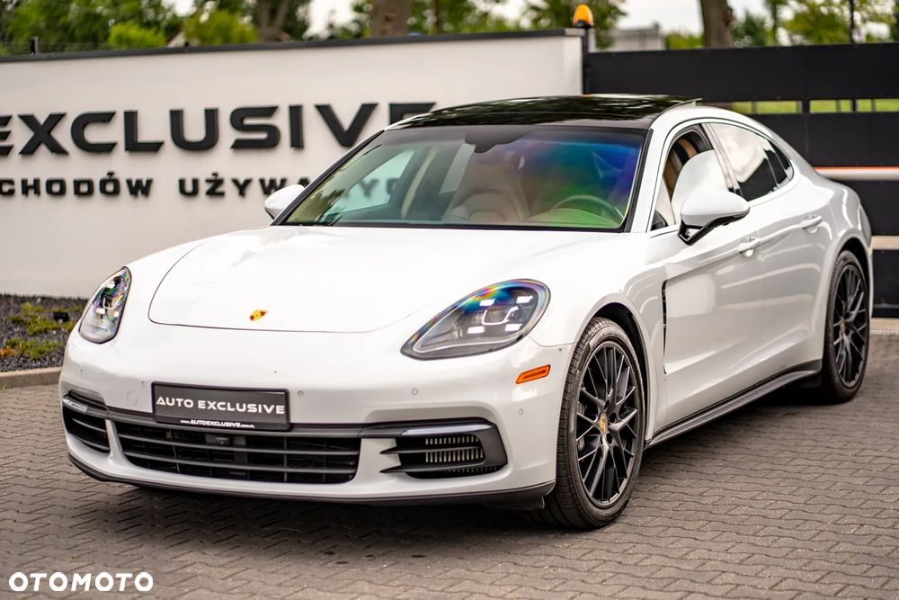 Porsche Panamera 4S - 10