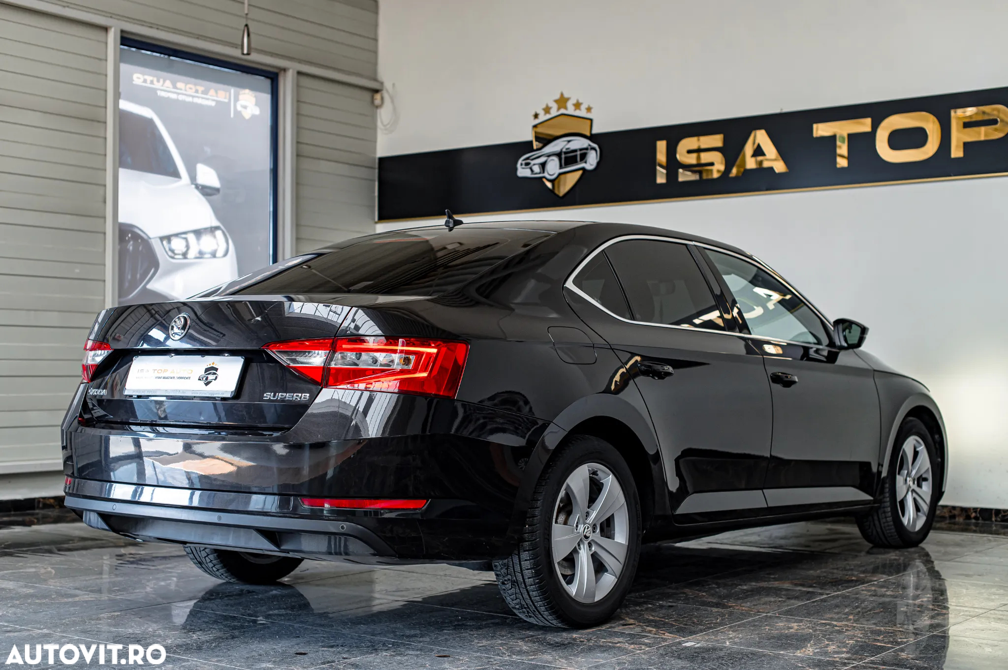 Skoda Superb 2.0 TDI DSG Style - 4