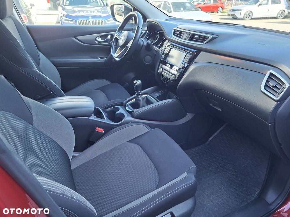 Nissan Qashqai 1.3 DIG-T Acenta EU6d - 18