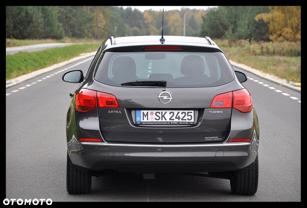 Opel Astra 1.4 Turbo Color Edition - 10