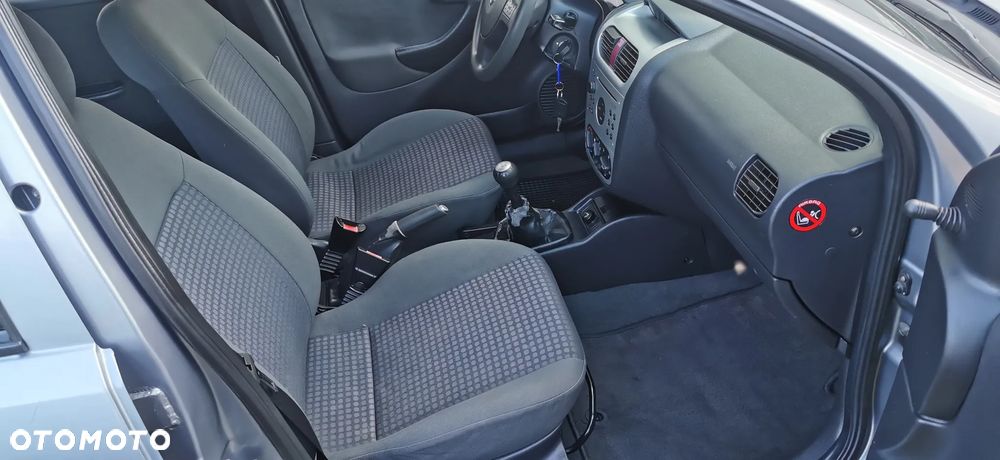 Opel Corsa 1.2 16V Enjoy - 6