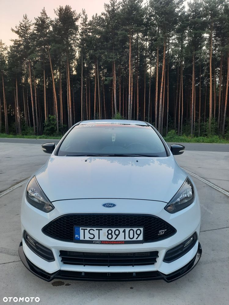Ford Focus - 2
