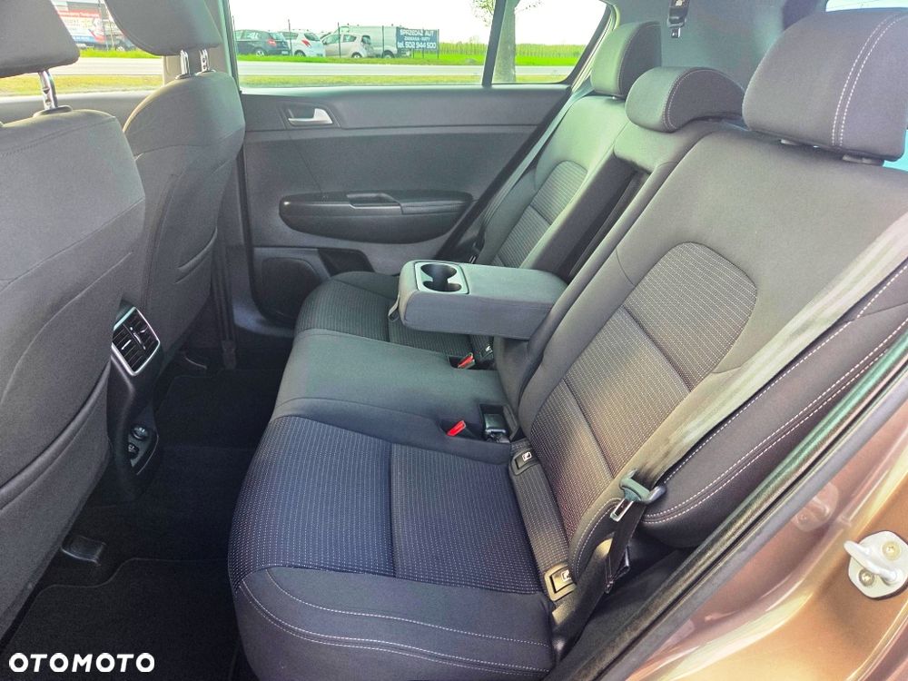 Kia Sportage 1.6 GDI Business Line L 2WD - 29