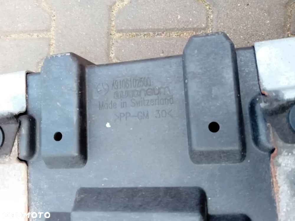 Mercedes Sprinter  910 Skrzynka obudowa akumulatora - 2