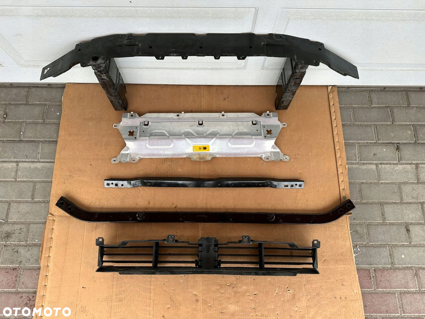 Bmw g08 ix3 lift 21- belka wzmocnienie zaluzja blacha oryginal demontaz - 2