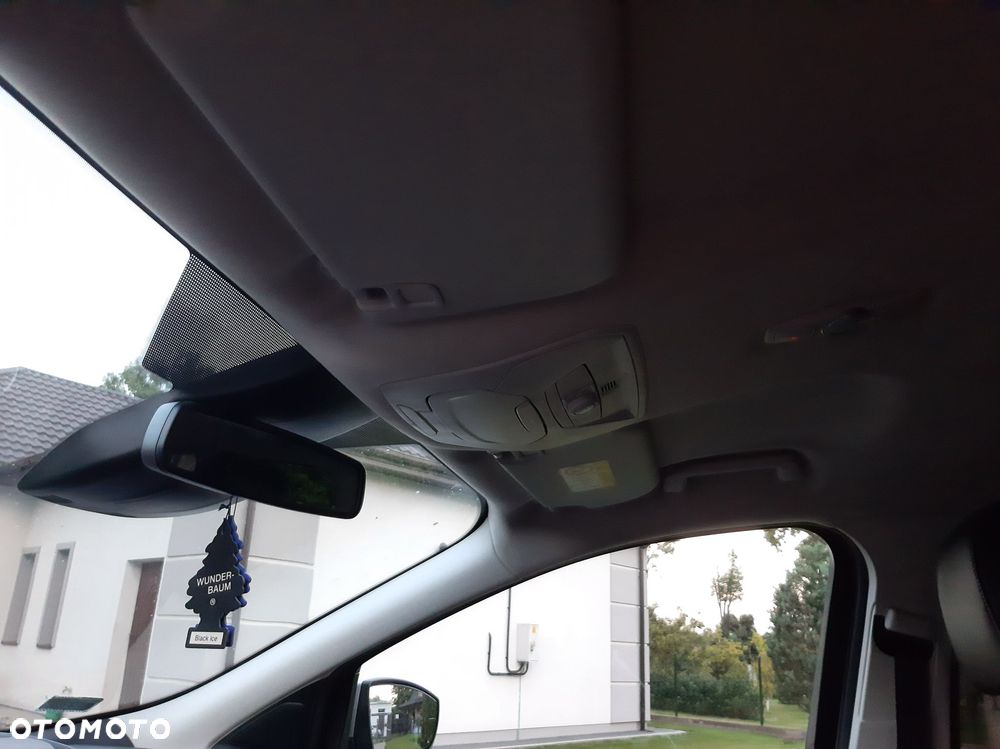 Ford Kuga - 8