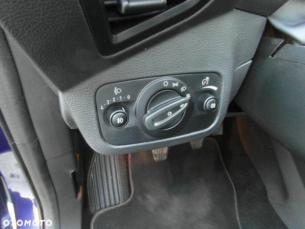 Ford Kuga 2.0 TDCi 2x4 Titanium - 25
