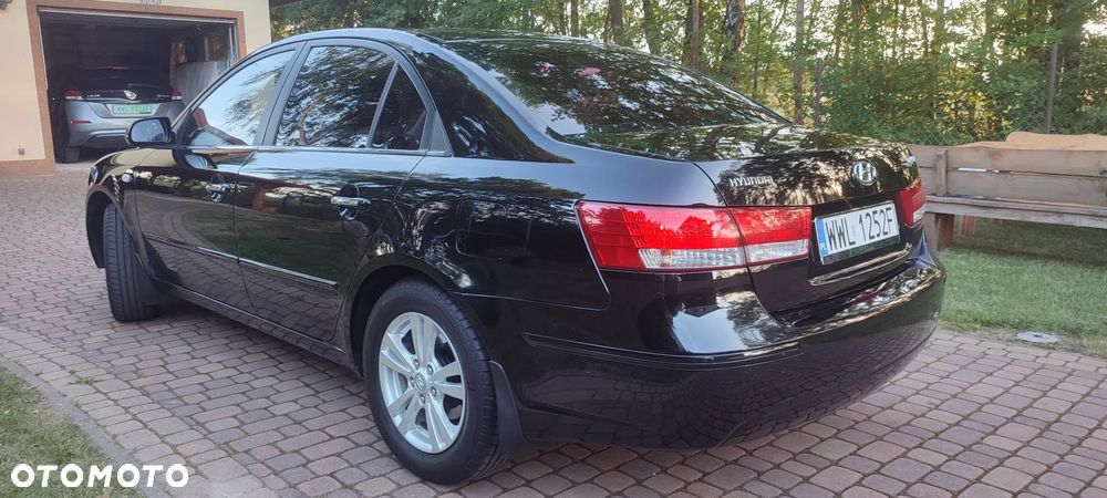 Hyundai Sonata 2.0 Style - 4
