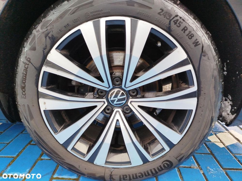 Volkswagen Arteon - 17