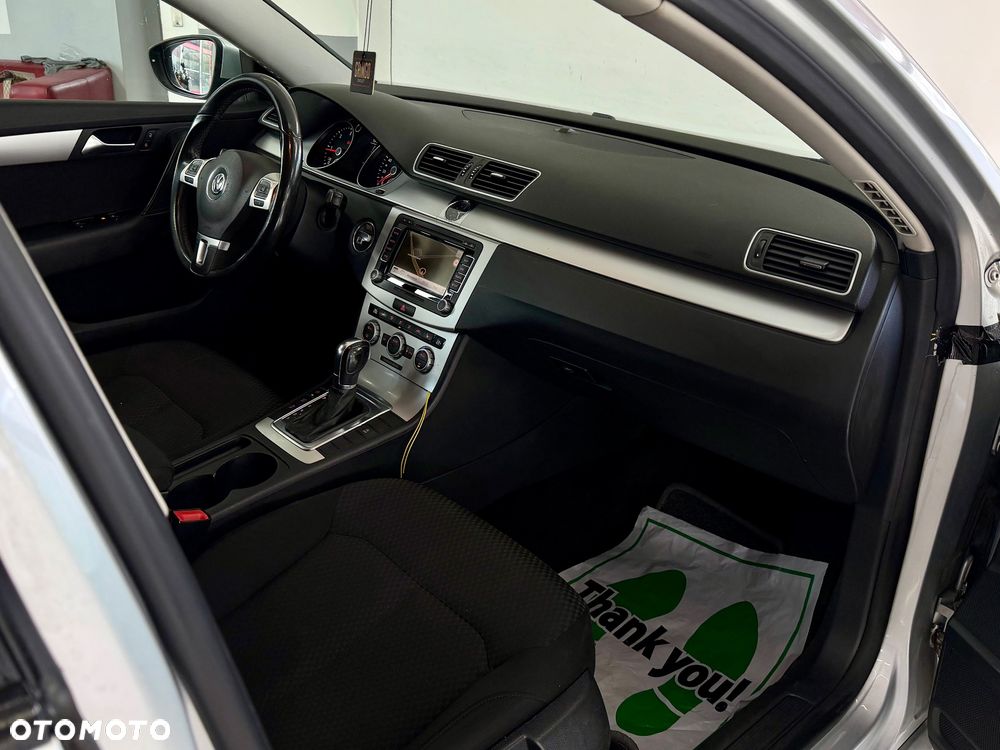 Volkswagen Passat 2.0 TDI Highline DSG - 27